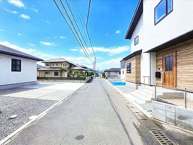 前面道路含む現地写真