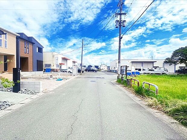 前面道路含む現地写真