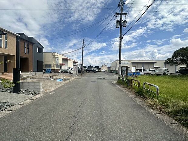 前面道路含む現地写真