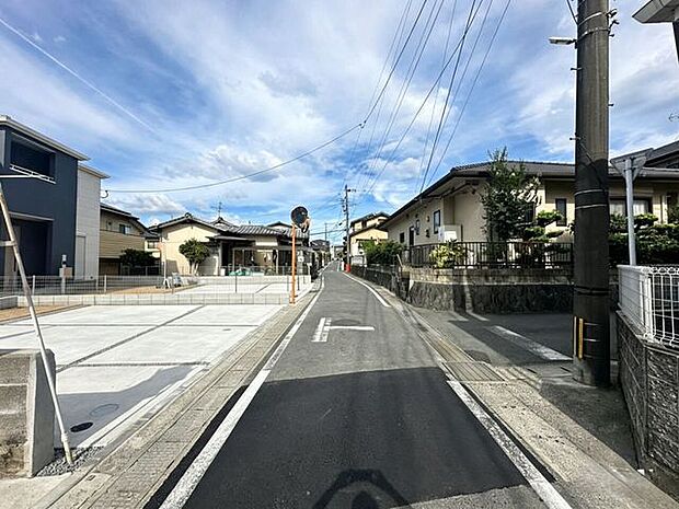前面道路含む現地写真