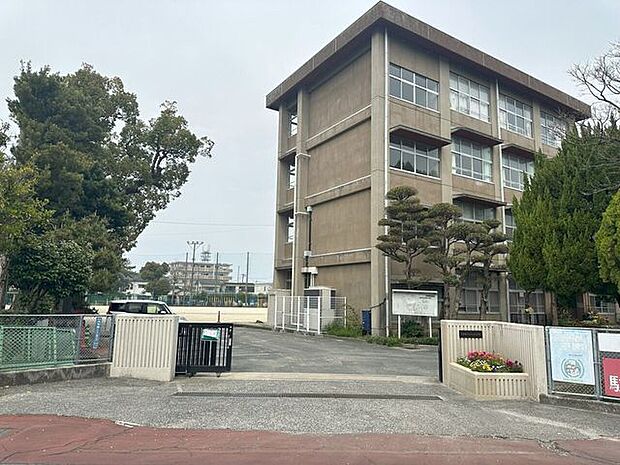 田迎小学校 1080m