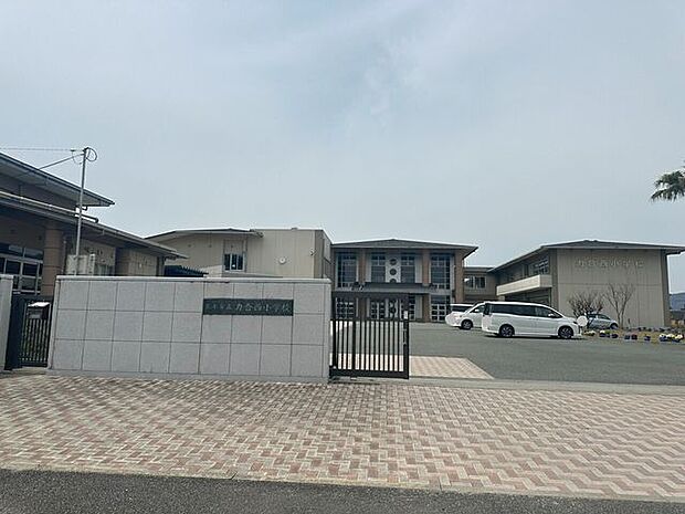 力合西小学校 460m