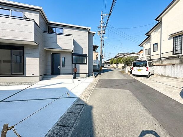 前面道路含む現地写真