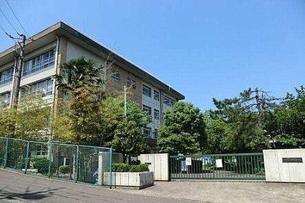 川崎市立西野川小学校 140m