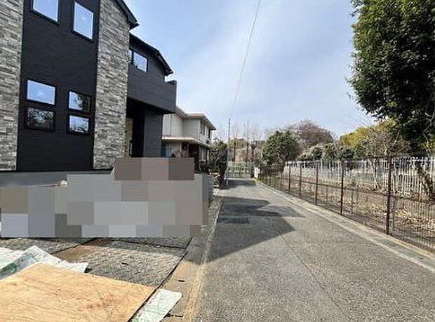 前面道路含む現地写真