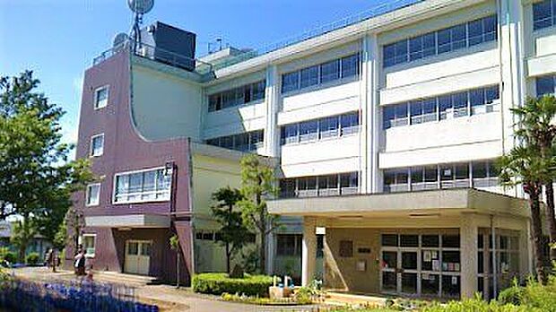 千代ヶ丘小学校 850m