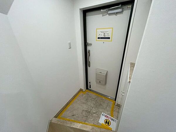 玄関を拡大表示
