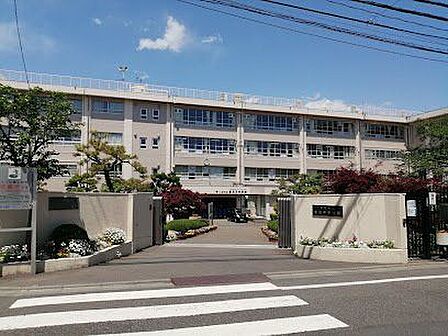 宮前平中学校 520m