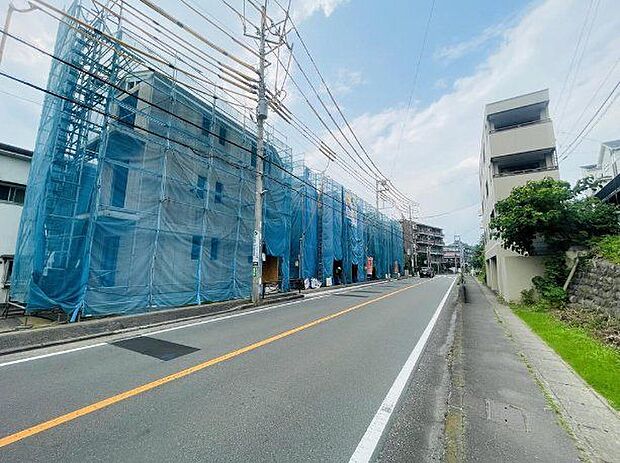 完成は2026年8月下旬予定です。