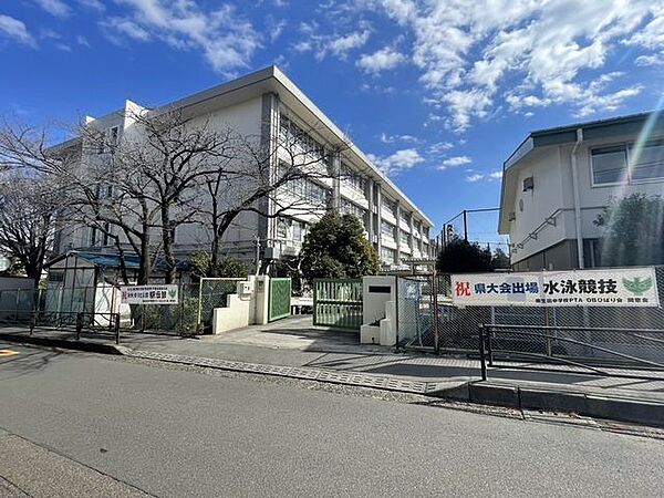 南生田中学校 1560m