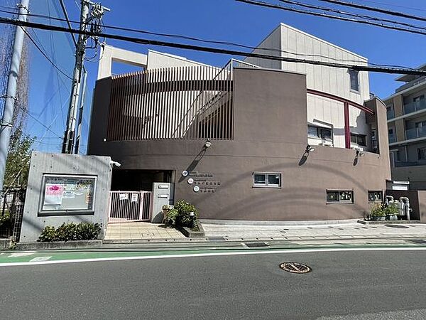うめのき保育園 900m