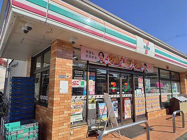 セブンイレブン 川崎平3丁目店 650m