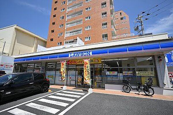 ローソン川崎鷺沼一丁目店 220m