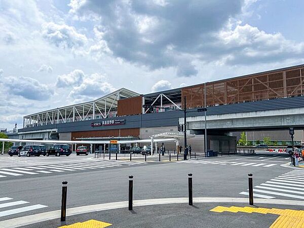 箕面萱野駅 1970m