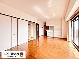 デュアル江坂広芝町 3LDKのリビング/ダイニング