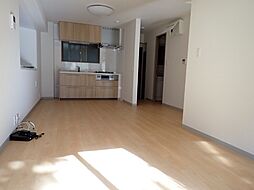 ラ・ベルセゾン 103 1階1LDKのリビング/ダイニング