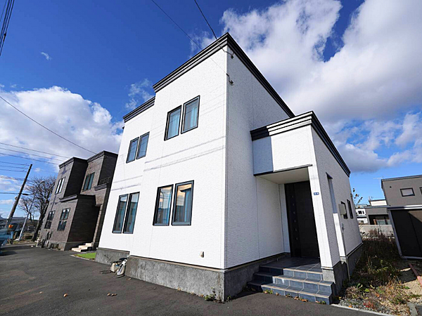 detached 北海道苫小牧市拓勇東町１丁目11-2
地図を見る