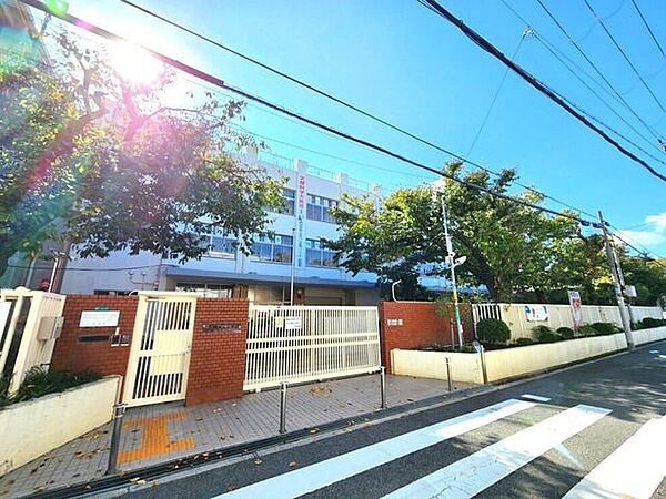 晴明丘小学校 220m