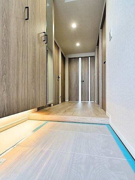 一人ひとりの思いをカタチにする。この扉の先でのリノベーションに貫かれたコンセプトです。