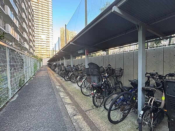 駐輪場です。空き状況はご確認ください。