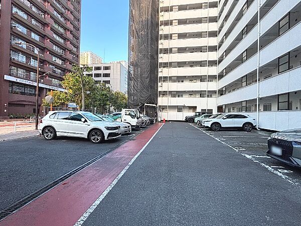 駐車場です。空き状況はご確認ください。