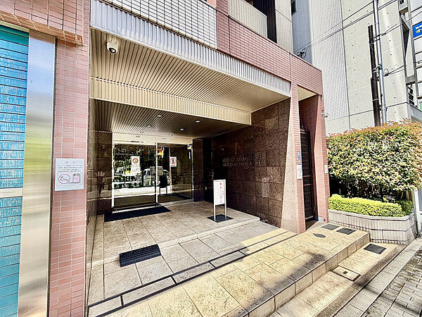 マンションはオートロック完備で安心のセキュリティ！