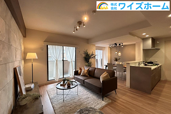 仲介手数料 最大50万円キャッシュバック。約300万円相当リフォーム済。家具・家電・お引越し費用もサポート（適用条件あり）