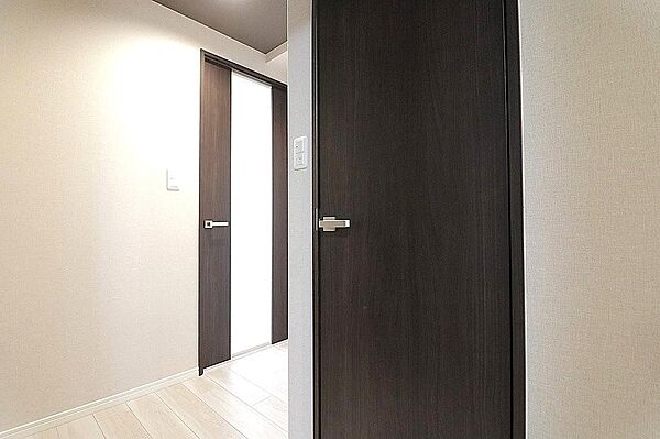 ゆったりと過ごせる室内空間。暮らしやすさを感じていただけます。