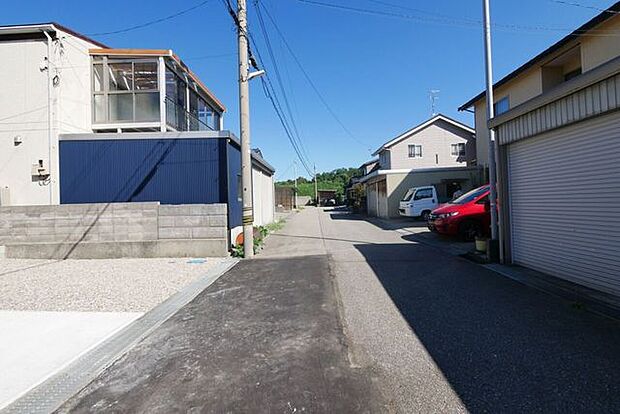 前面道路含む現地写真