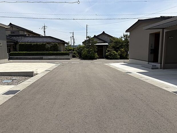 前面道路含む現地写真