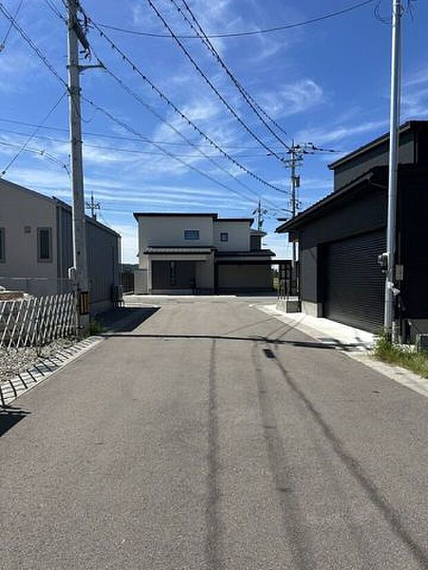 前面道路含む現地写真