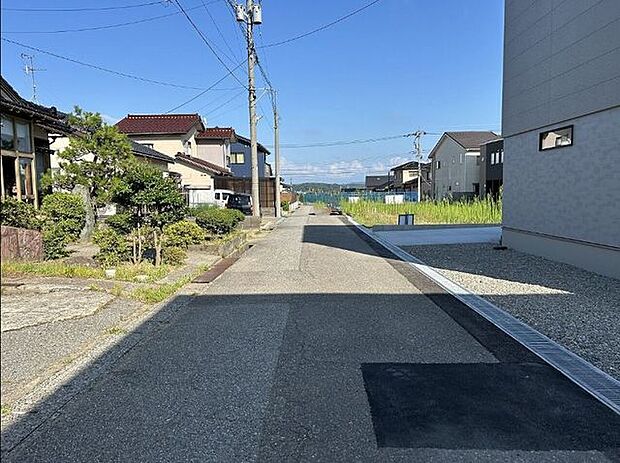 前面道路含む現地写真
