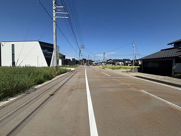 前面道路含む現地写真