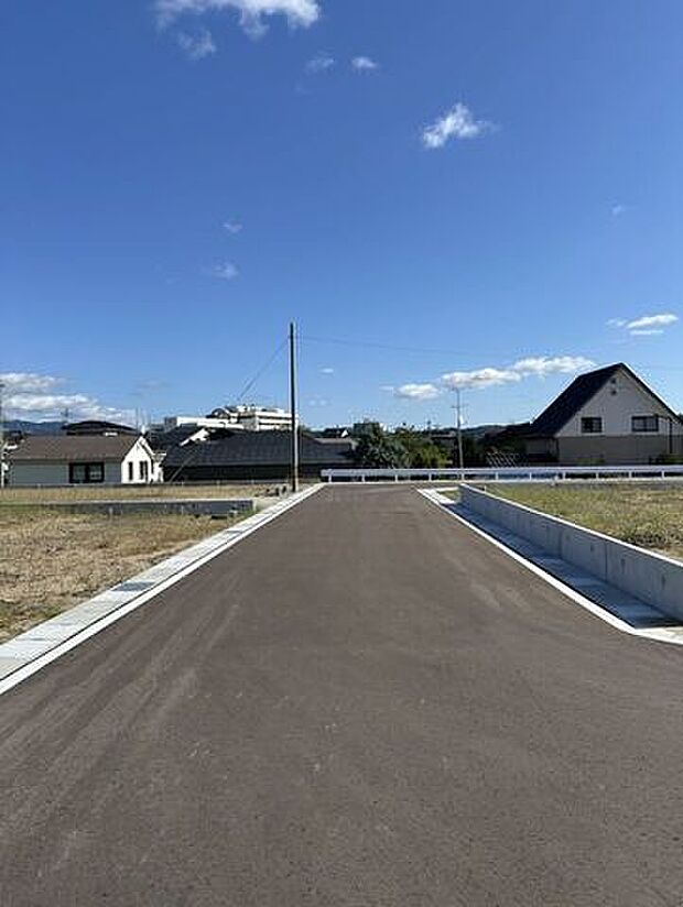 前面道路含む現地写真
