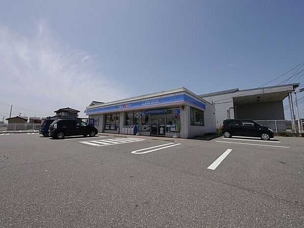 ローソン かほく秋浜店 500m