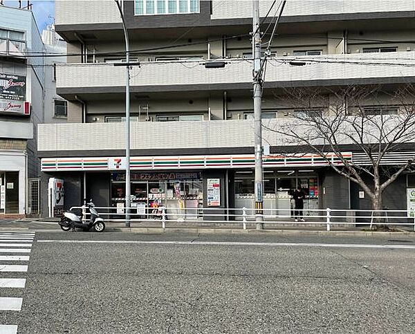 セブン-イレブン　神戸六甲登山口店 980m