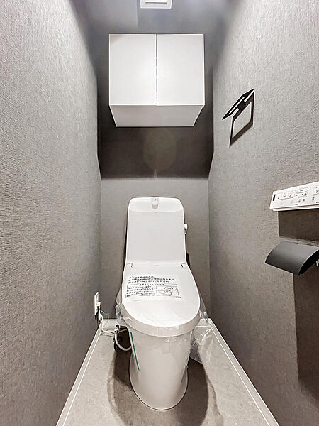 すっきりとしたデザインで、快適にご利用いただけるトイレです。