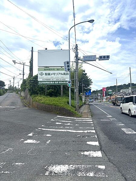 土地入口から１２Ｍの目立つ　国道沿い看板地