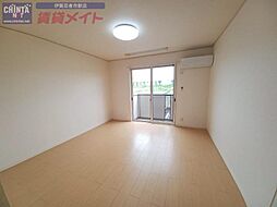 パストラル ドミール 2階ワンルームのリビング/ダイニング