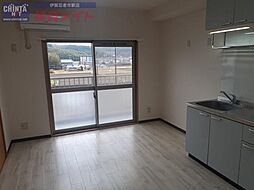 フラット立石A棟（伊賀市別府） 1階2LDKのリビング/ダイニング