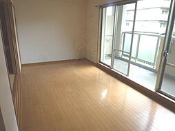 パセオ上牧 5階2LDKのリビング/ダイニング