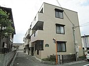 高槻市駅よりバス10分 徒歩4分 3階 築29年の賃貸物件