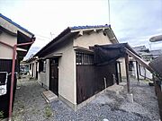高槻市駅よりバス9分 徒歩3分 築100年7ヶ月 1階建の賃貸物件