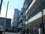 茨木市駅より徒歩10分 3階 築33年9ヶ月の賃貸物件