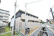JR総持寺駅より徒歩8分 1階 築10年の賃貸物件