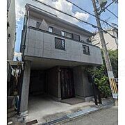 上牧駅より徒歩13分 築26年 3階建の賃貸物件