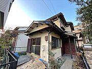 高槻駅より徒歩20分 築49年5ヶ月 2階建の賃貸物件