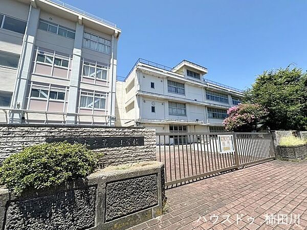 沼津市立第三小学校 710m