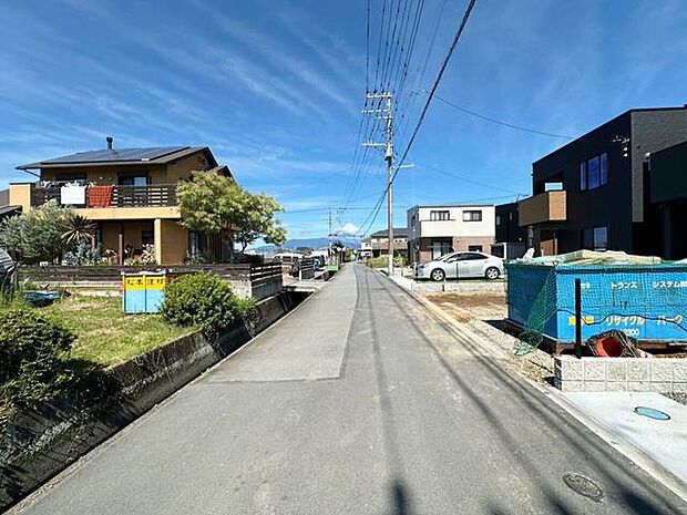 前面道路含む現地写真