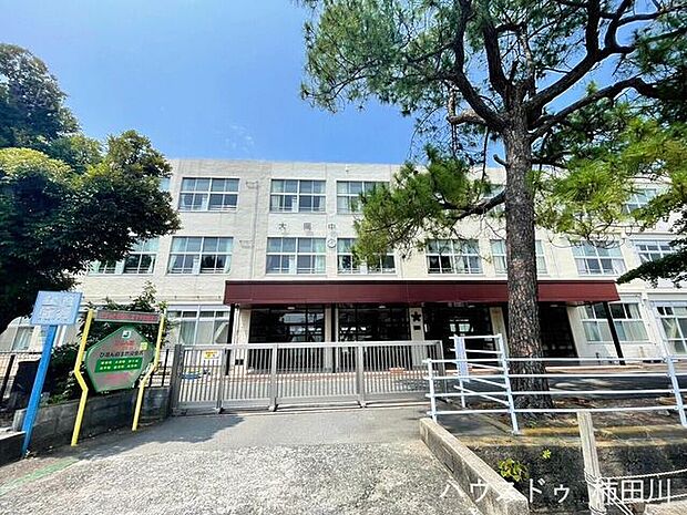 沼津市立大岡中学校 2090m